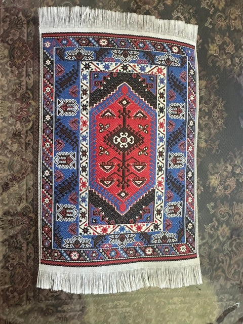 Woven rug/carpet (6.25x4 inches approx)