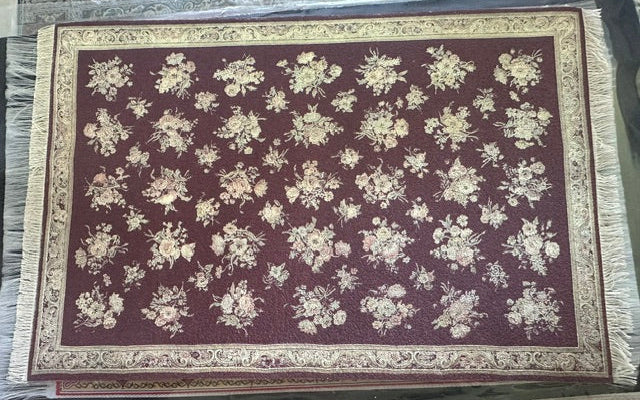 Printed rug (8.75x5.5 inches)