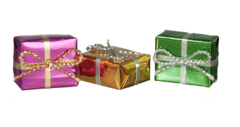 Set of 3 wrapped presents