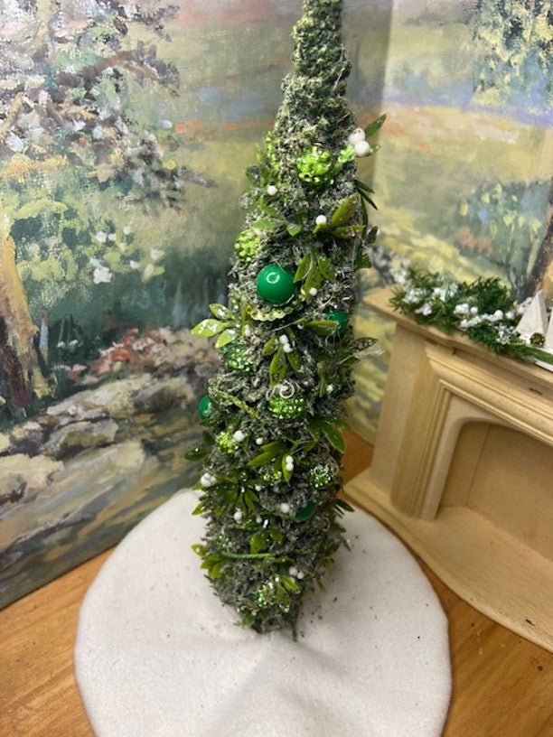 It's a Green Christmas Holiday Decor