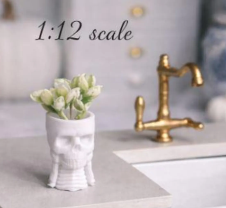 Skeleton Vase (series h1)