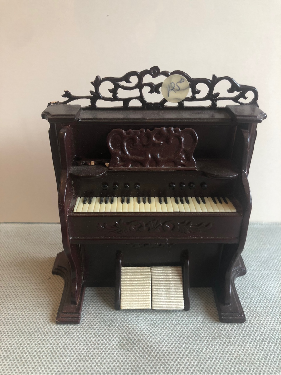 Bespaq organ Your Dollhouse Miniature Headquarters