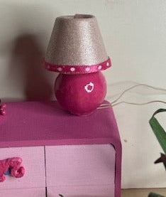 Working electric lamp-lamps are 1:12 scale