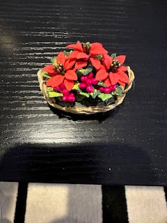 Poinsetta basket
