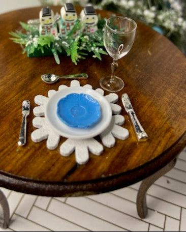 Winter snowman holiday decor