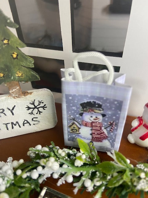 Winter snowman holiday decor