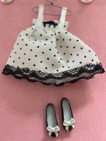 Mother and daughter dresses