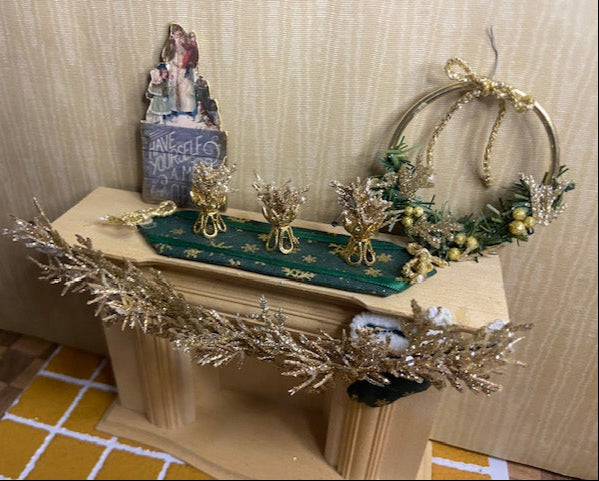 Gold Christmas decor