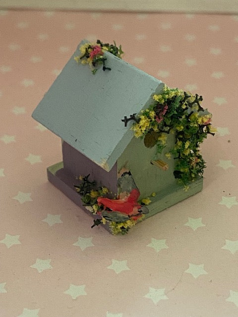 Birdhouse-handpainted with bird