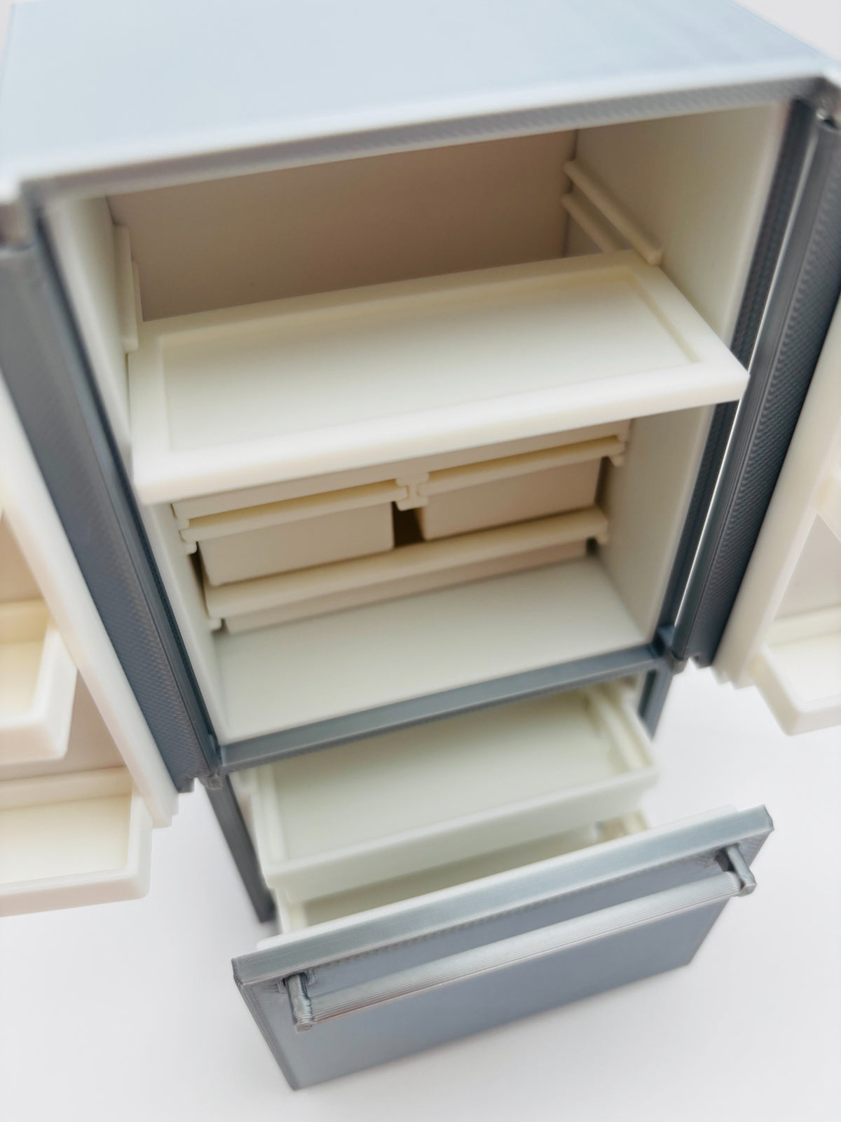 Stainless steel look fridge-3d printed