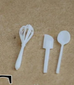 Paint it yourself set of kitchen utensils