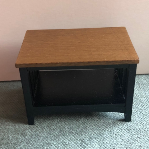 Assorted end tables