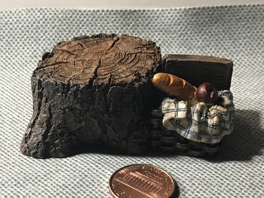 Picnic Tree Stump Miniature Setting-Reg price 11.95 SALE