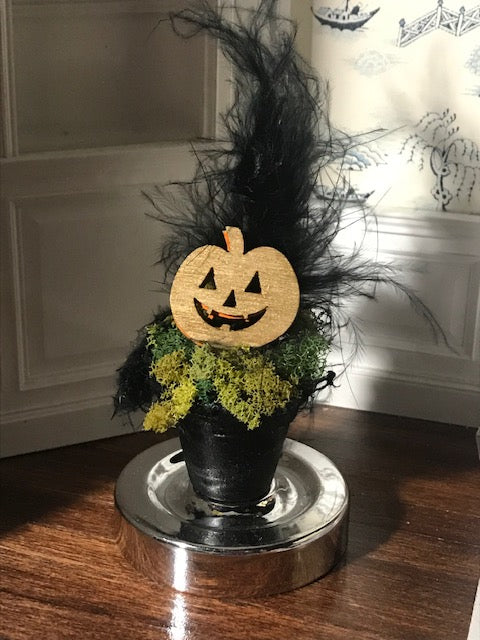 Pumpkin Halloween Planter by retired artist M3