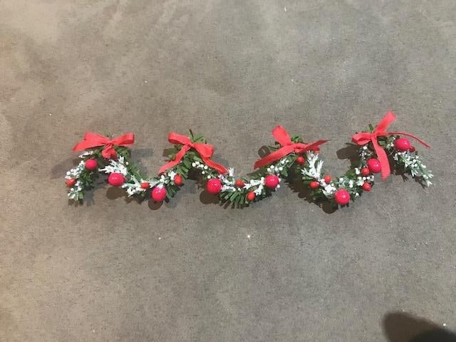 Assorted garland