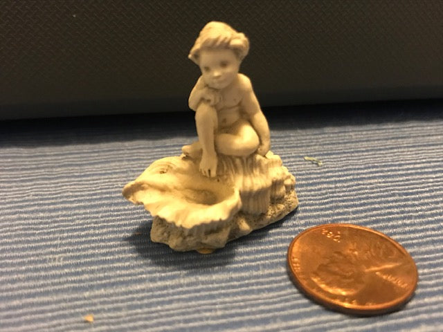 Garden figurine