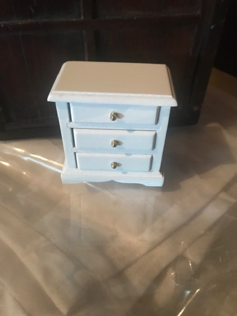 Assorted night stands, tables or end tables