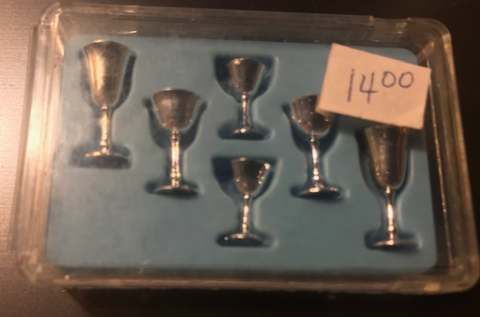 Chrysnbon Set of 6 Silver Wine glasses