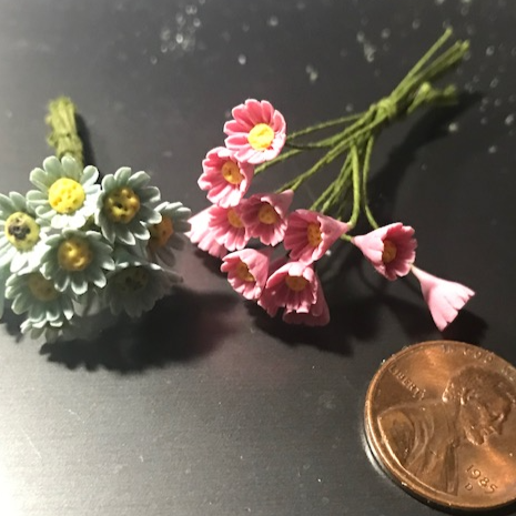 Assorted daisy stems-Price per stem